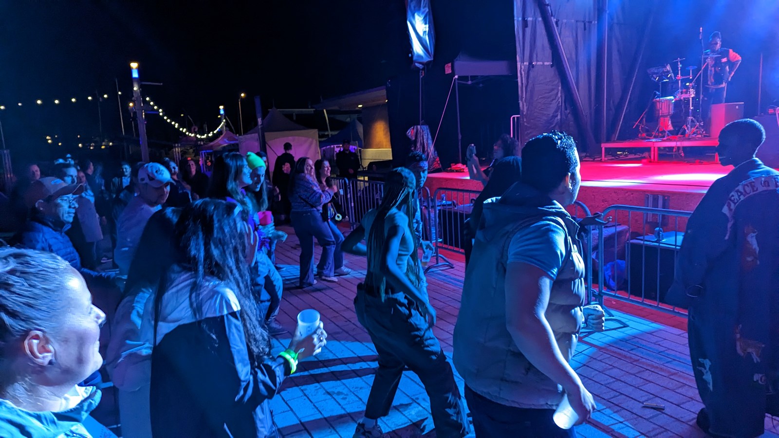 Collectif de dj Moonshine avec Pierre Kwenders, San farafina et akantou - Vendredi soir