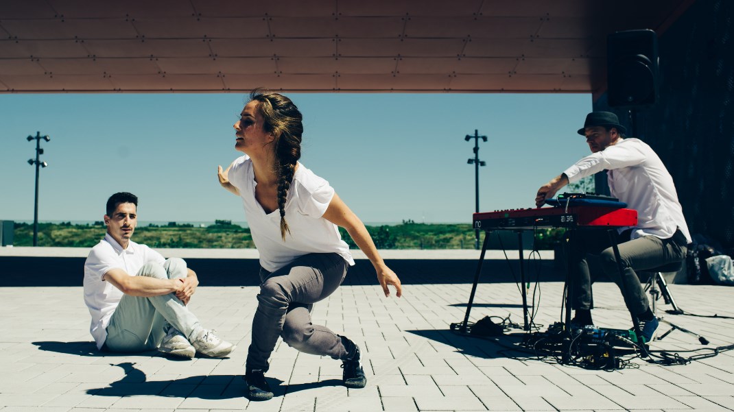 Le groupe Ample man Danse