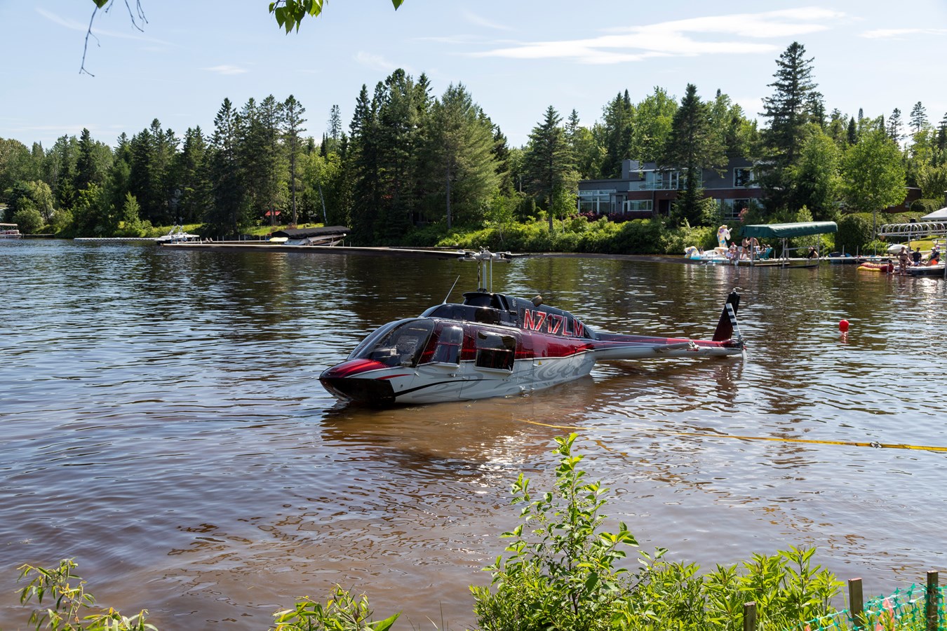 Adstock: un hélicoptère s'écrase dans le Lac du Huit