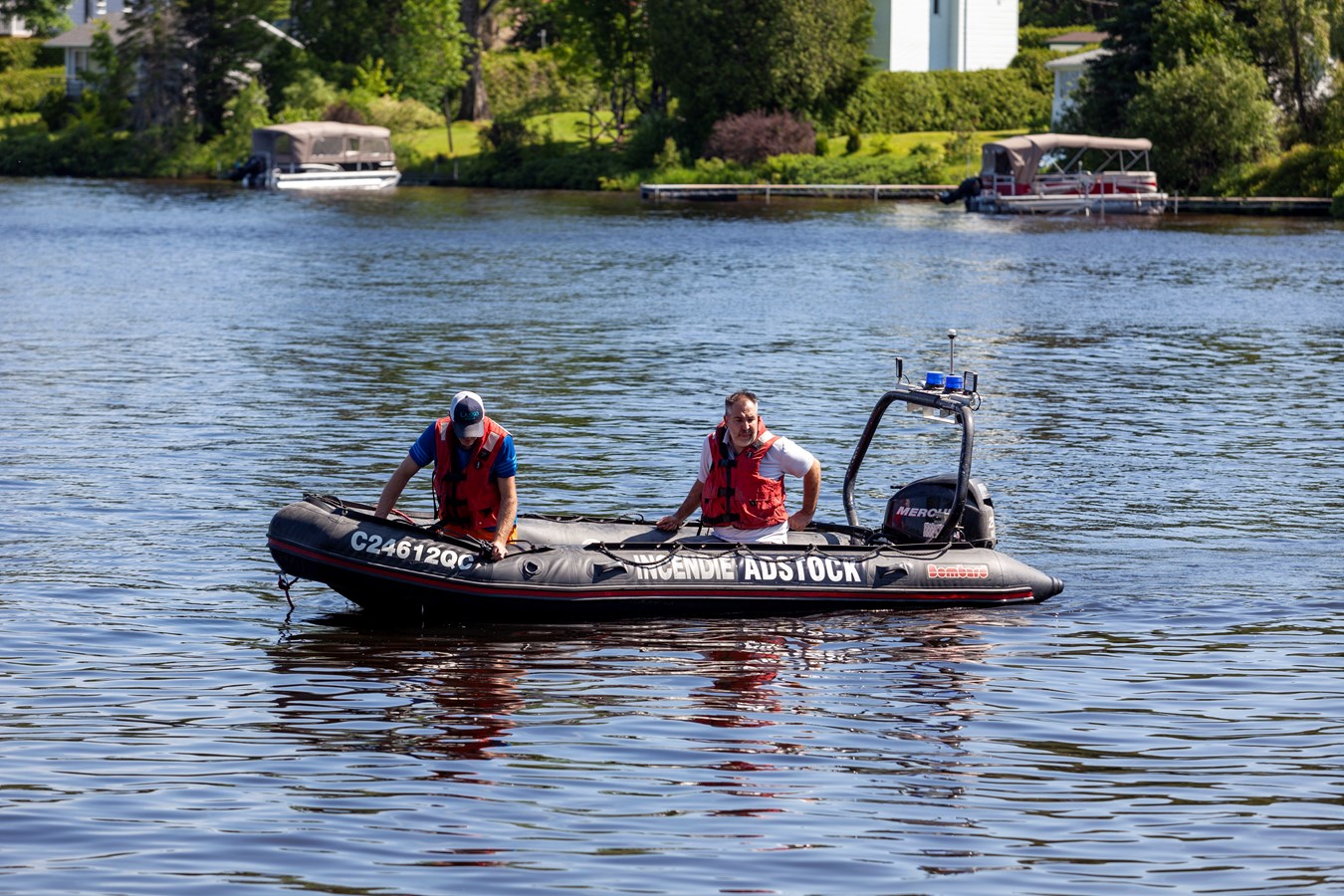 Adstock: un hélicoptère s'écrase dans le Lac du Huit