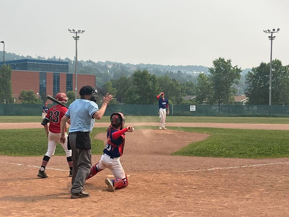 Baseball: match particulier pour les Riverains