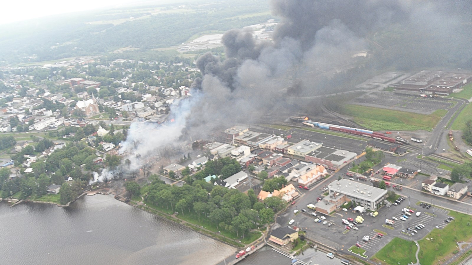 Lac-Mégantic: la tragédie racontée par le pilote Gilles Lessard