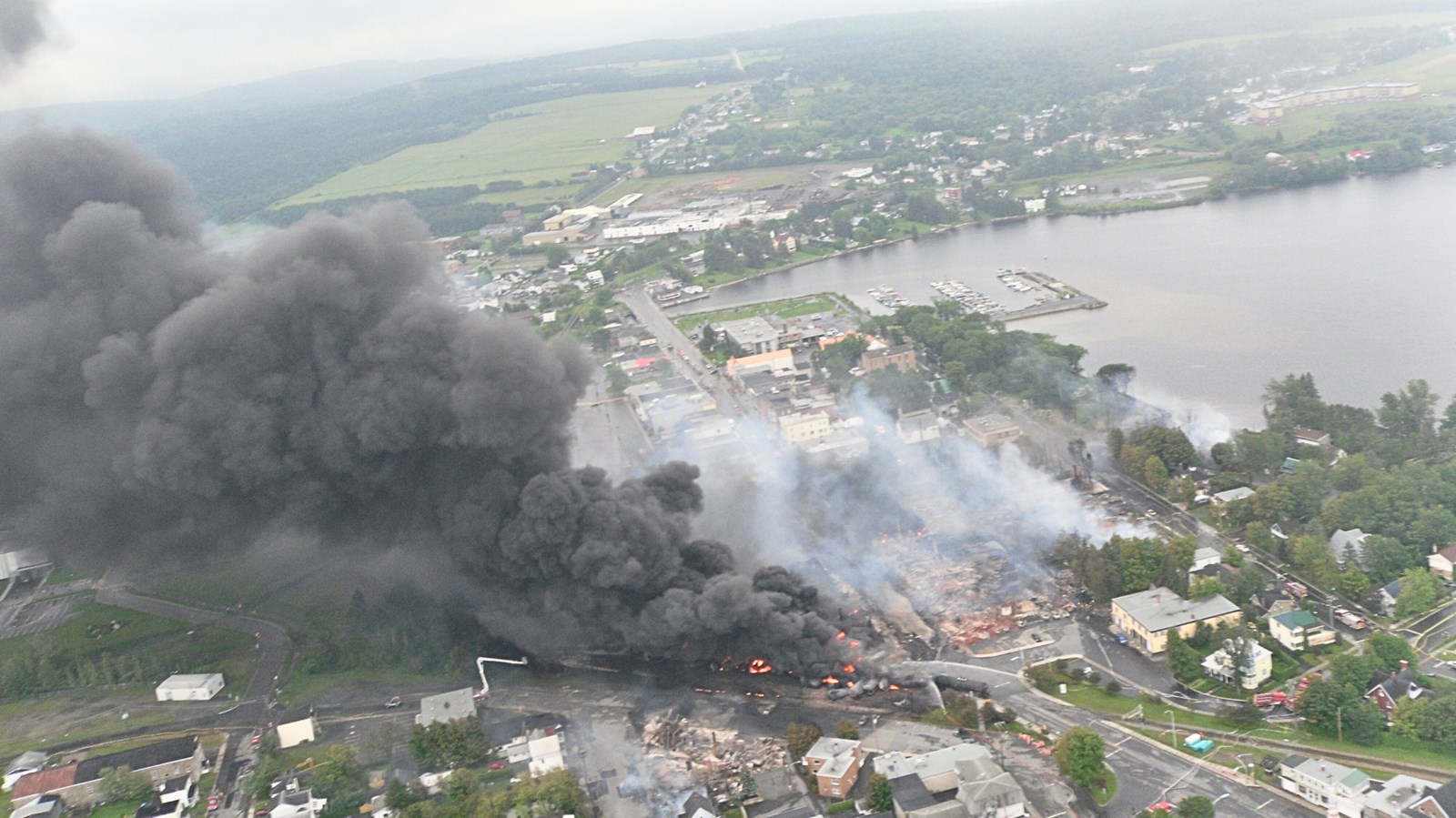 Lac-Mégantic: la tragédie racontée par le pilote Gilles Lessard