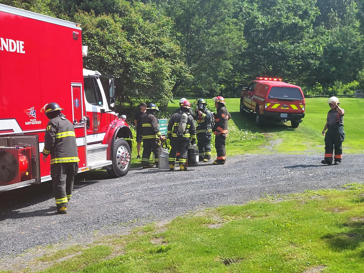 Feu de cheminée à Notre-Dame-des-Pins