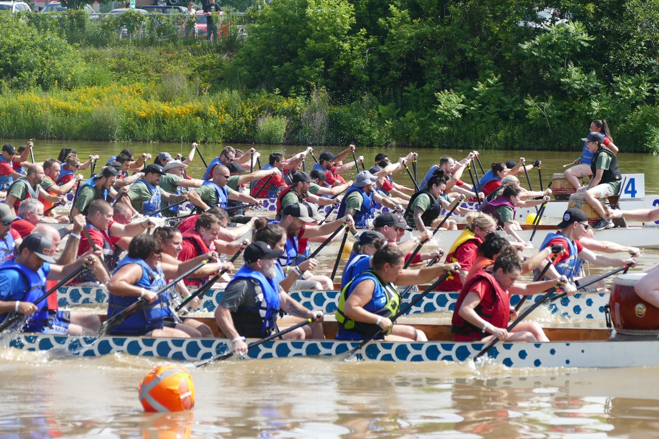 Course de bateaux-dragons: retour en photo sur les finales
