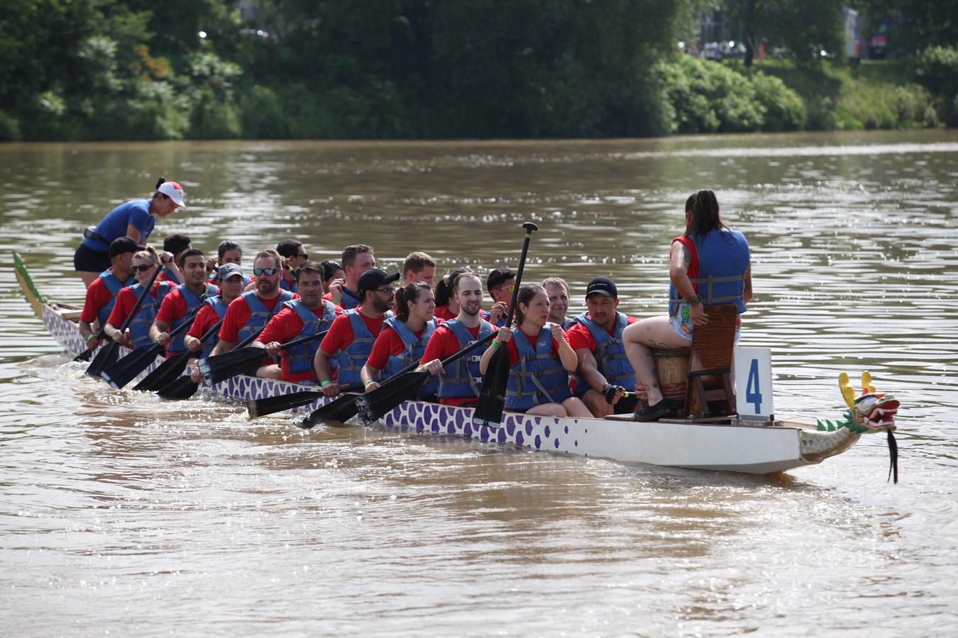 Course de bateaux-dragons: retour en photo sur les finales