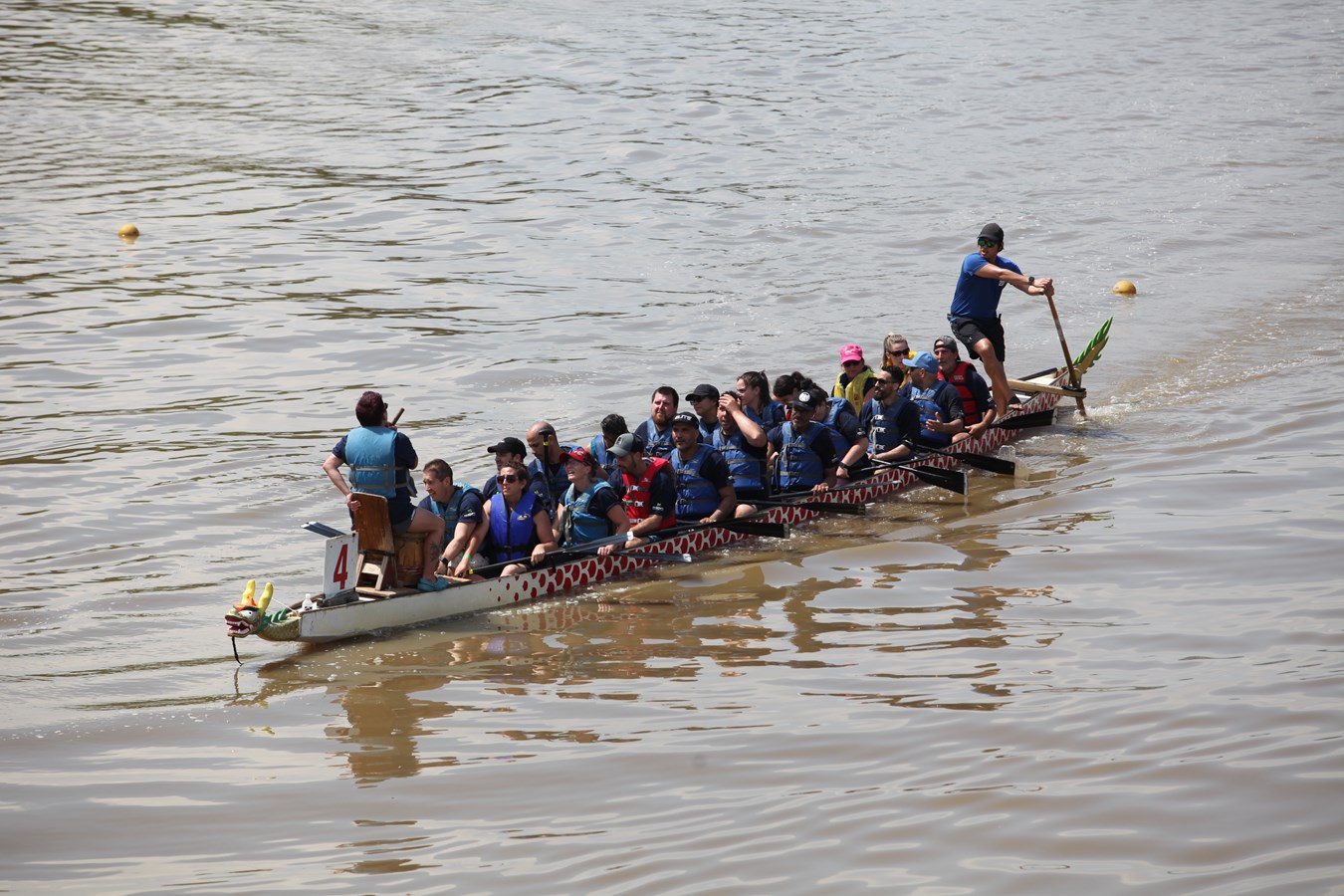 Course de bateaux-dragons: retour en photo sur les finales