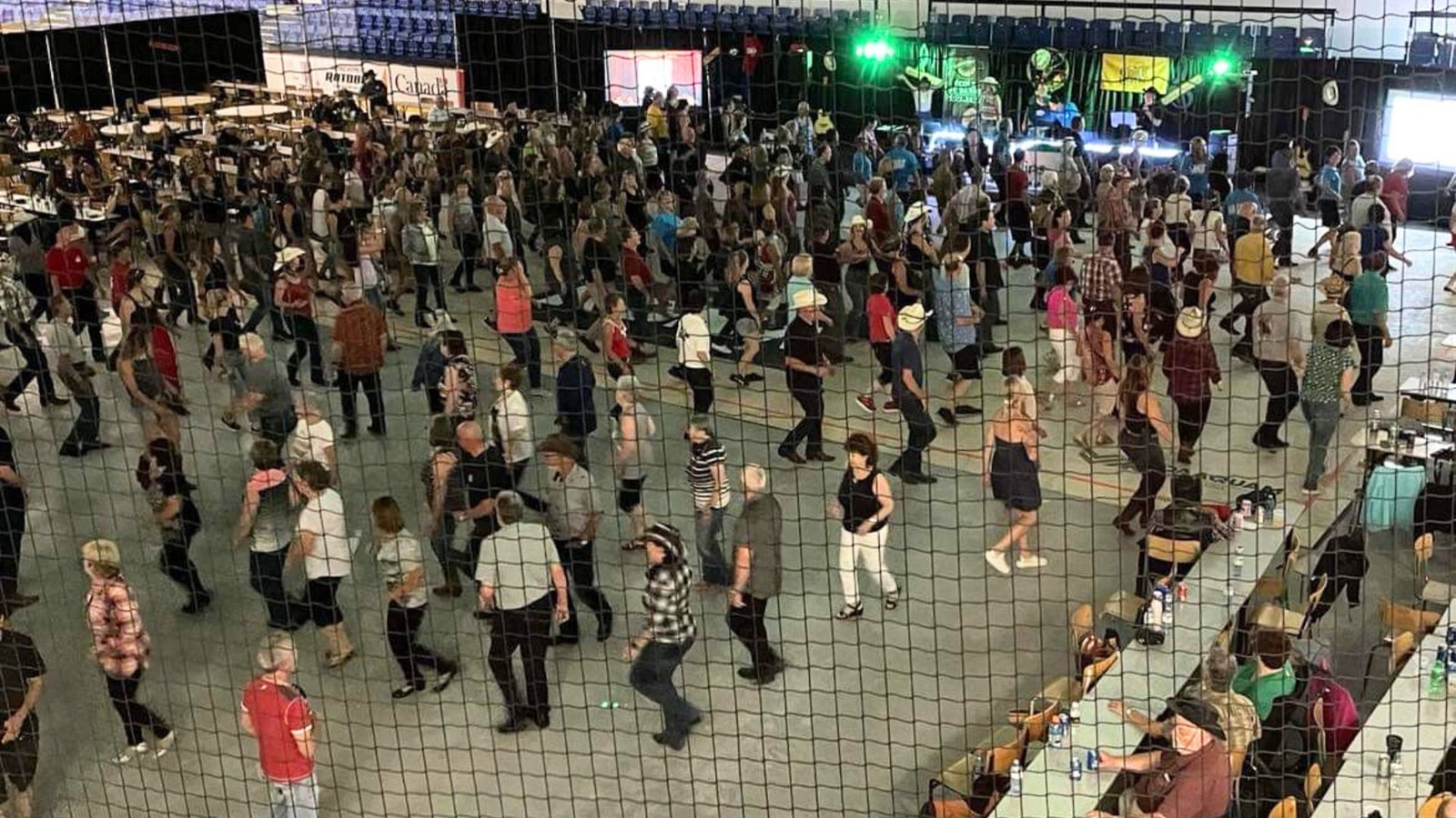 Près de 4 000 participants au Festival «Ça danse en country»