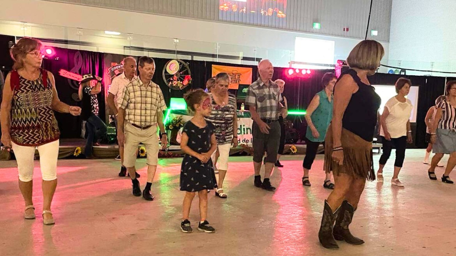 Près de 4 000 participants au Festival «Ça danse en country»
