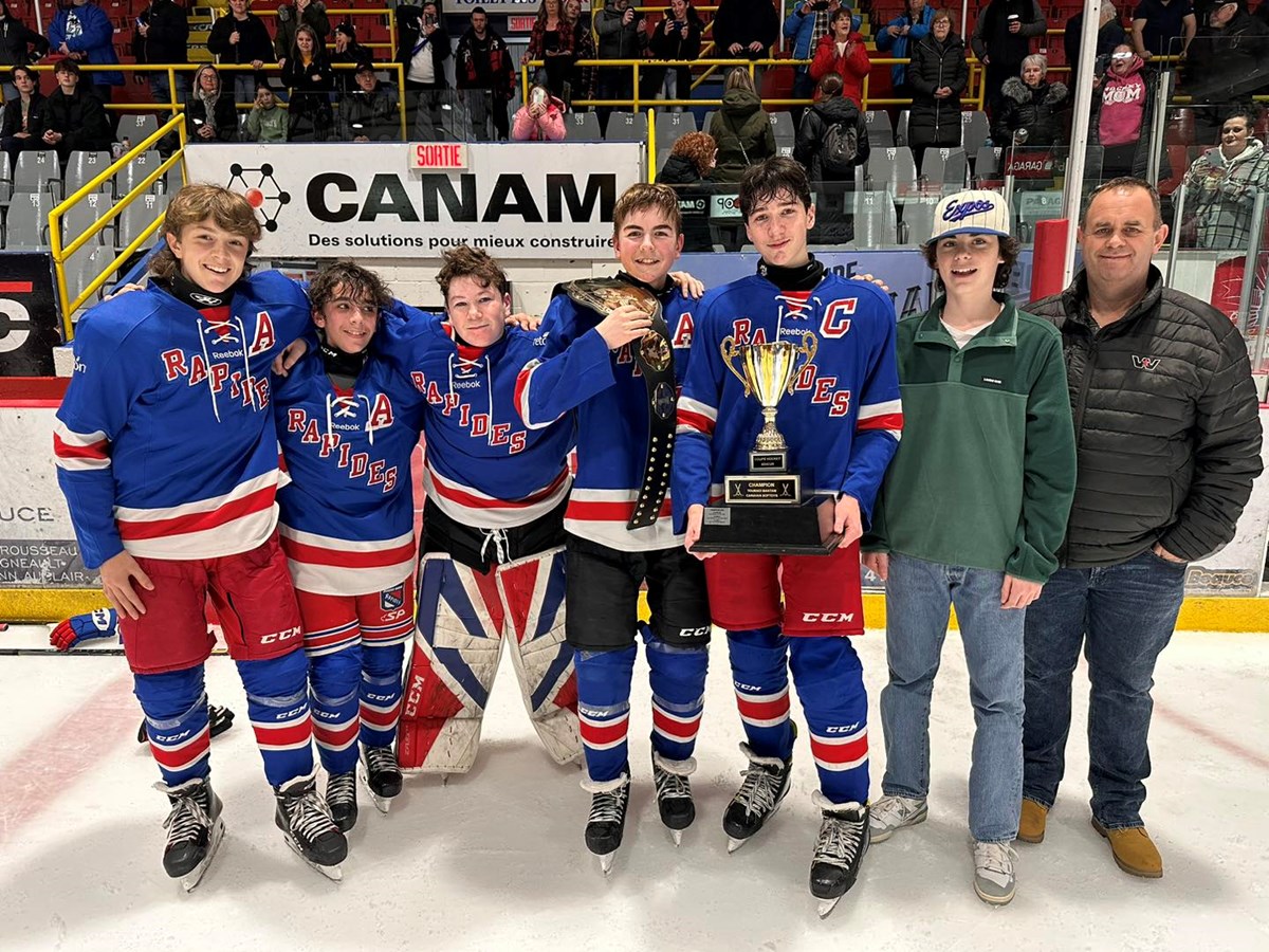 Thomas Rhéaume et son trophée de joueur du tournoi