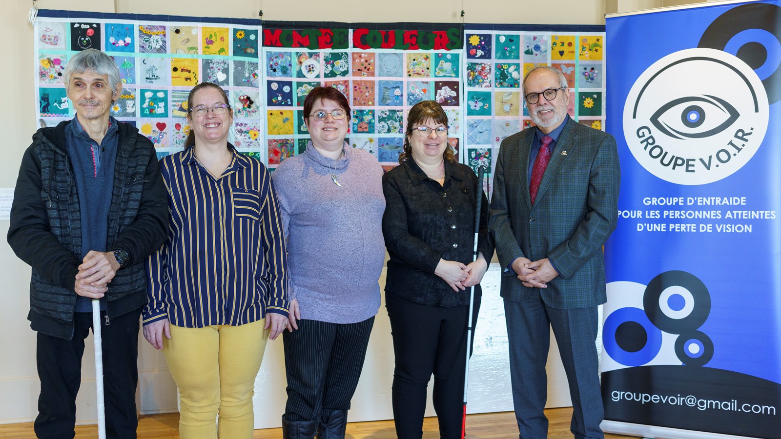 Rock Pellerin, vice-président, Annik Legendre, secrétaire, Amélie Carrier, administratrice, Jacinthe Boulet, présidente du conseil d'administration et le maire Claude Morin