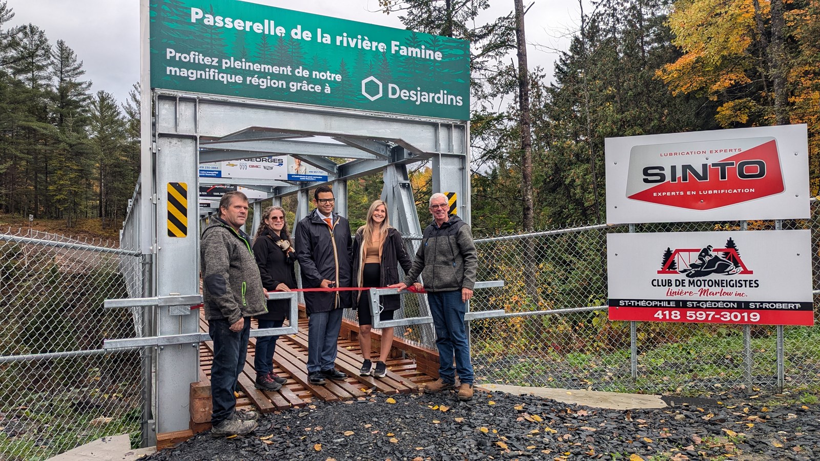 La passerelle de la rivière Famine rétablit le lien entre le Québec et les États-Unis