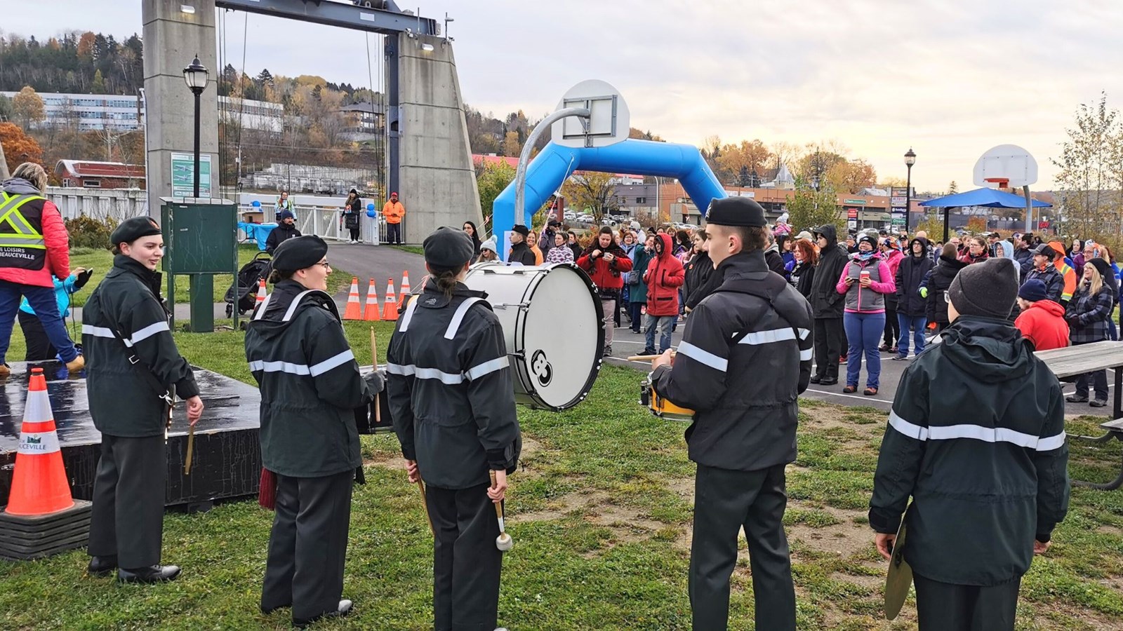 La fanfare du Corps des cadets 619 de Beauceville a assuré l'ambiance musicale en début et fin de parcours.