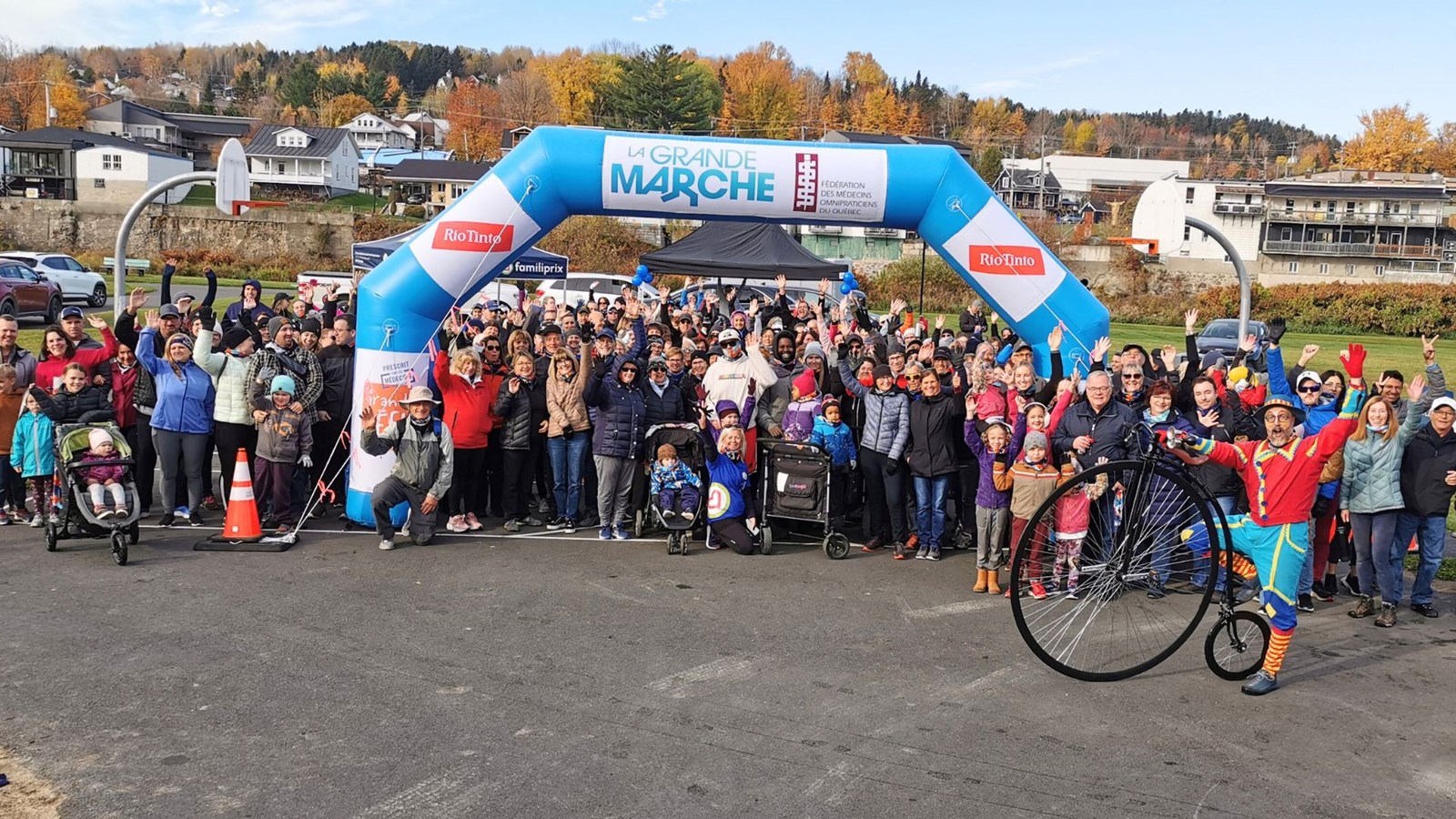 Près de 300 participants se sont présentés à la ligne de départ pour cette 5e présentation de la marche à Beauceville.