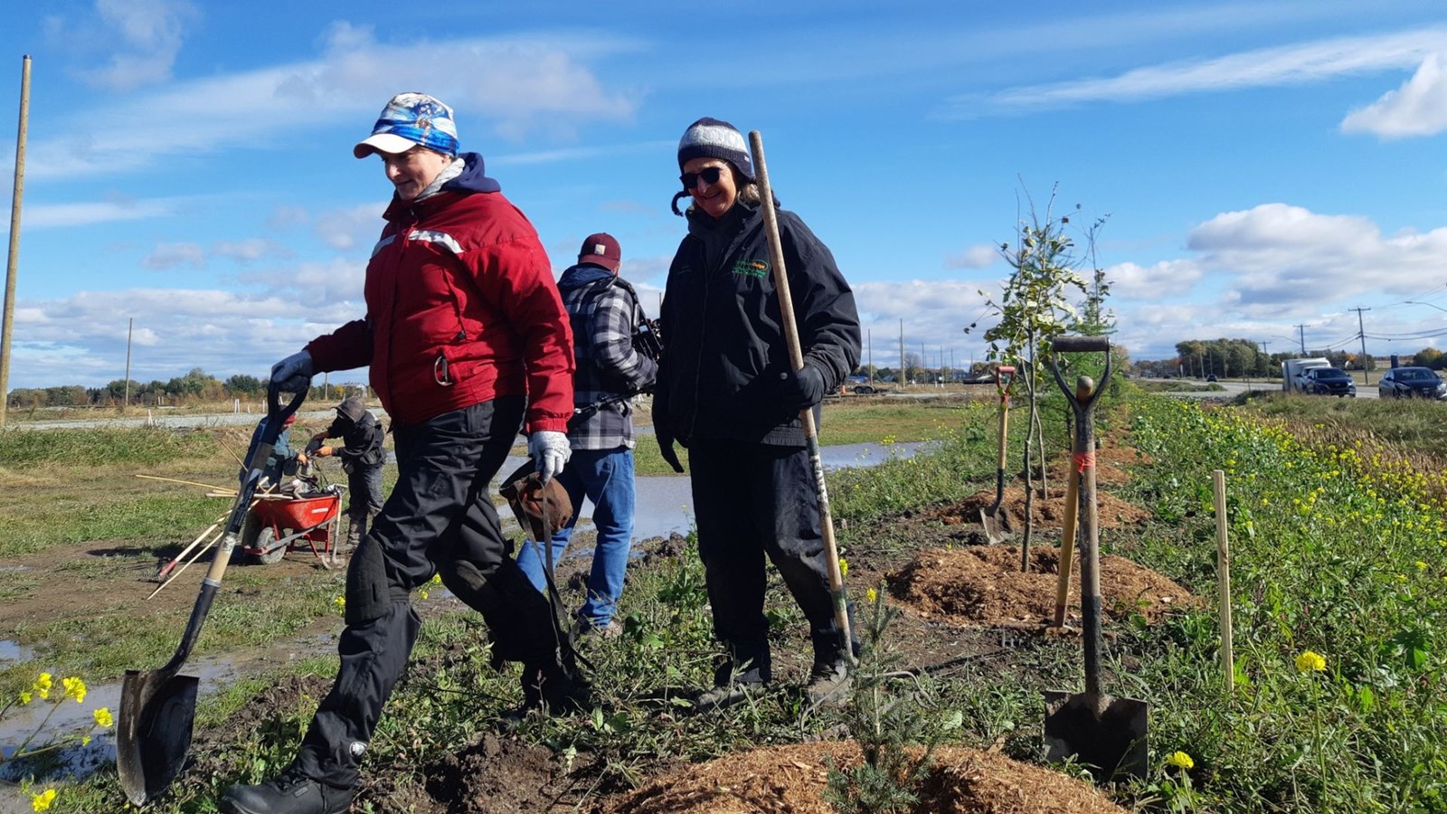 Seize essences d’arbres ont été choisies pour la plantation.