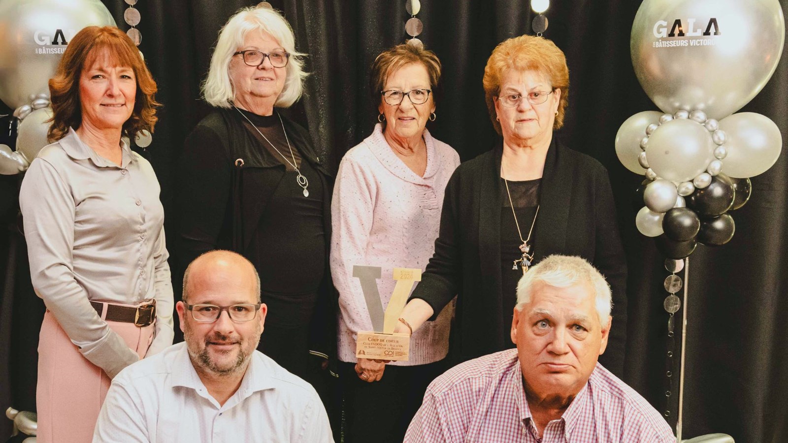Le Bâtisseur Coup de Coeur va au Club FADOQ de l’Âge d’Or de Saint-Victor, représenté par le président Pierre Lehoux et le vice-président Yanik Métivier. Prix remis par Nancy Lessard, conseillère municipale.