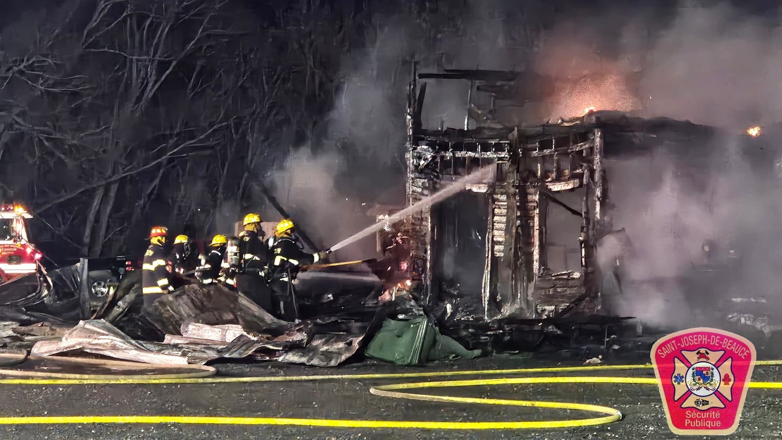 Saint-Joseph-de-Beauce : un commerce détruit par les flammes