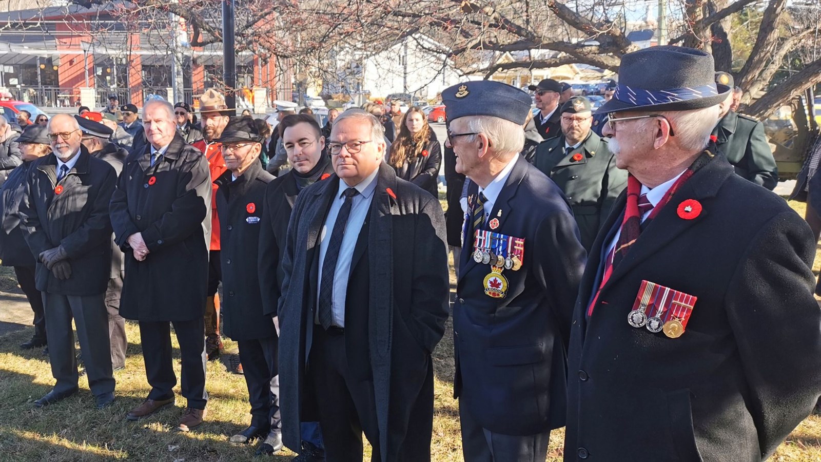 Parmi les élus, notons la présence, de gauche à droite sur la photo, Claude Morin et François Veilleux, respectivement maire de Saint-Georges et de Beauceville, Richard Lehoux, député fédéral de Beauce, Jonathan V. Bolduc, préfet de la MRC Beauce-Centre et Luc Provençal, député de Beauce-Nord.