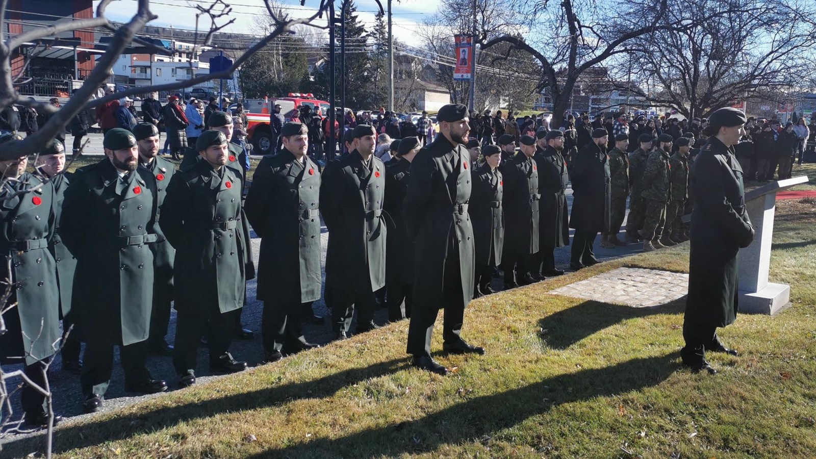 Des membres du Régiment de la Chaudière étaient sur place.