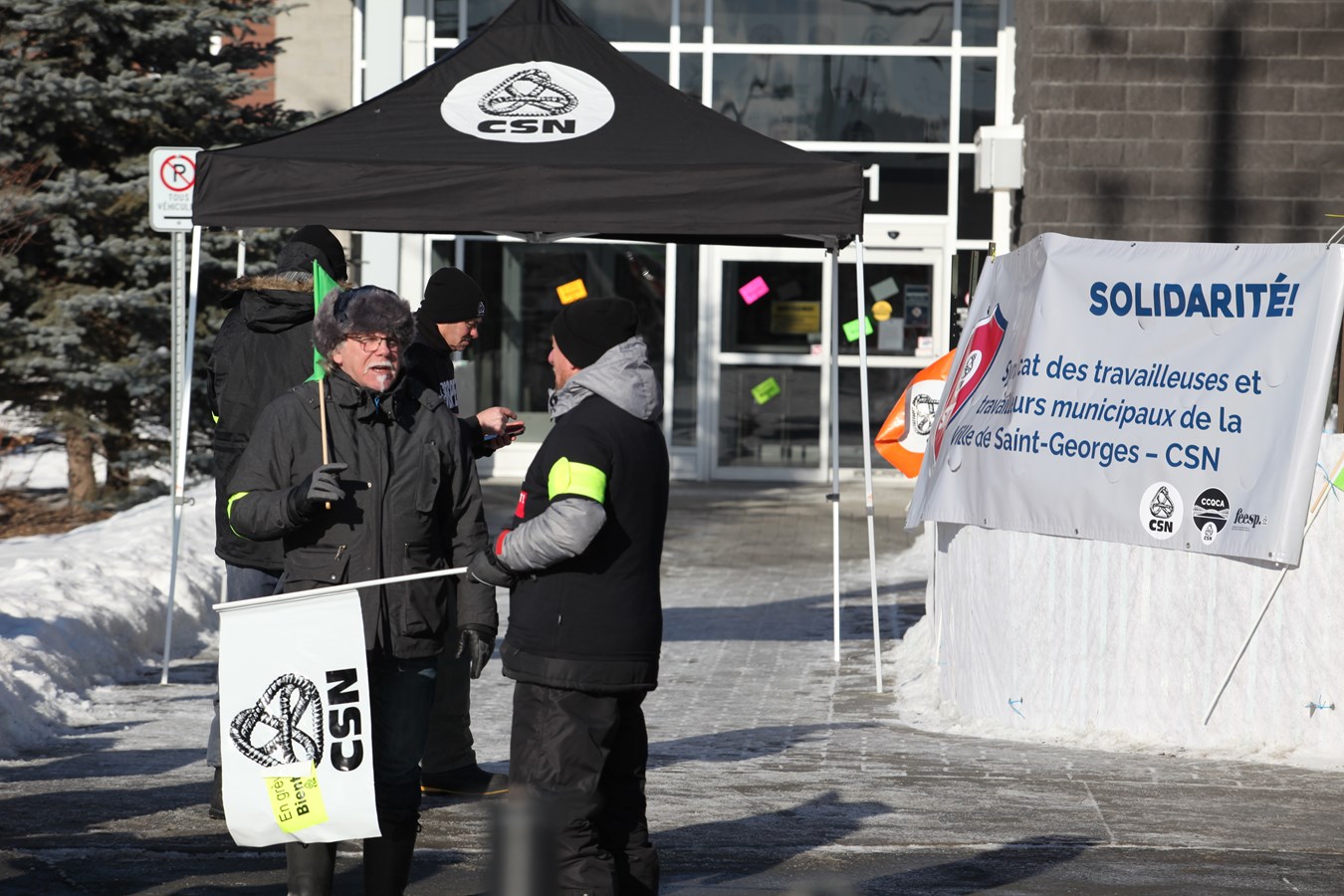 Grève à Saint-Georges : les salariés du service des loisirs et de la culture manifestent