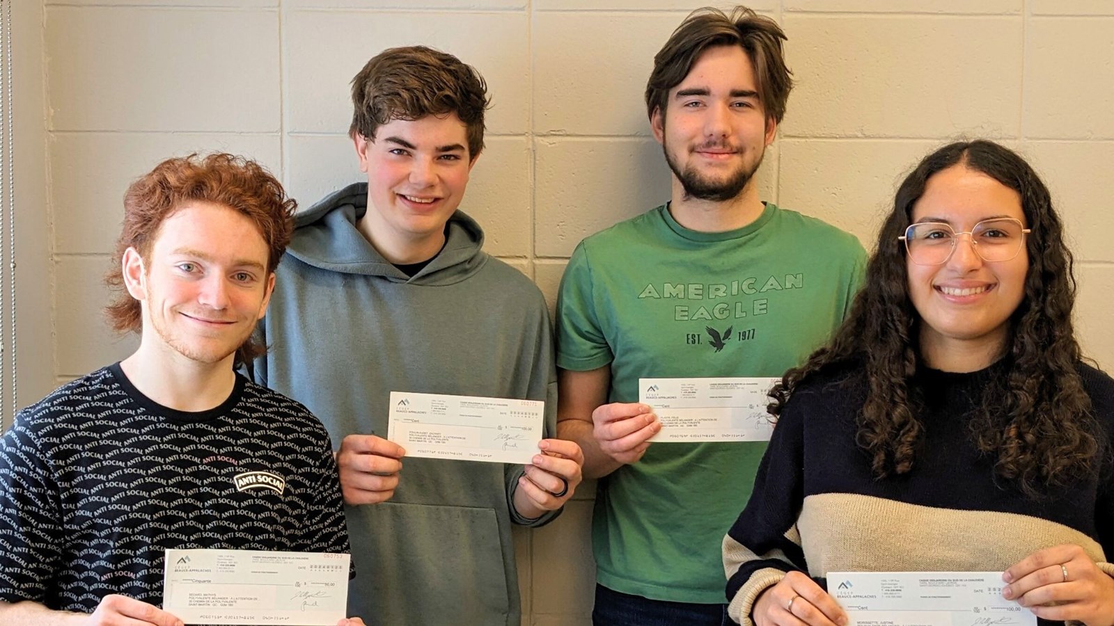 Les boursiers du défi de la Polyvalente Bélanger de Saint-Martin.