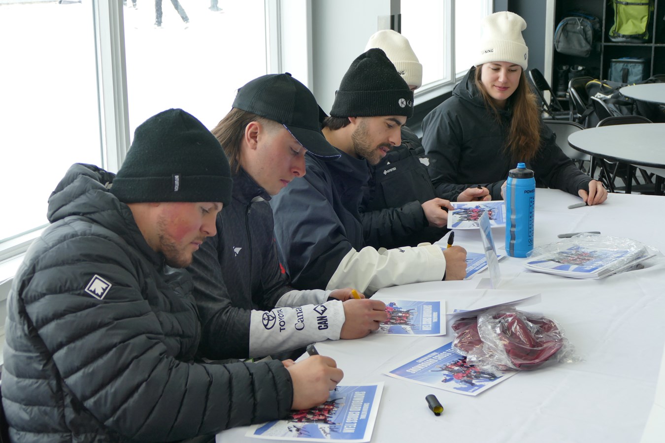 Quelques athlètes de l'équipe canadienne de snowcross