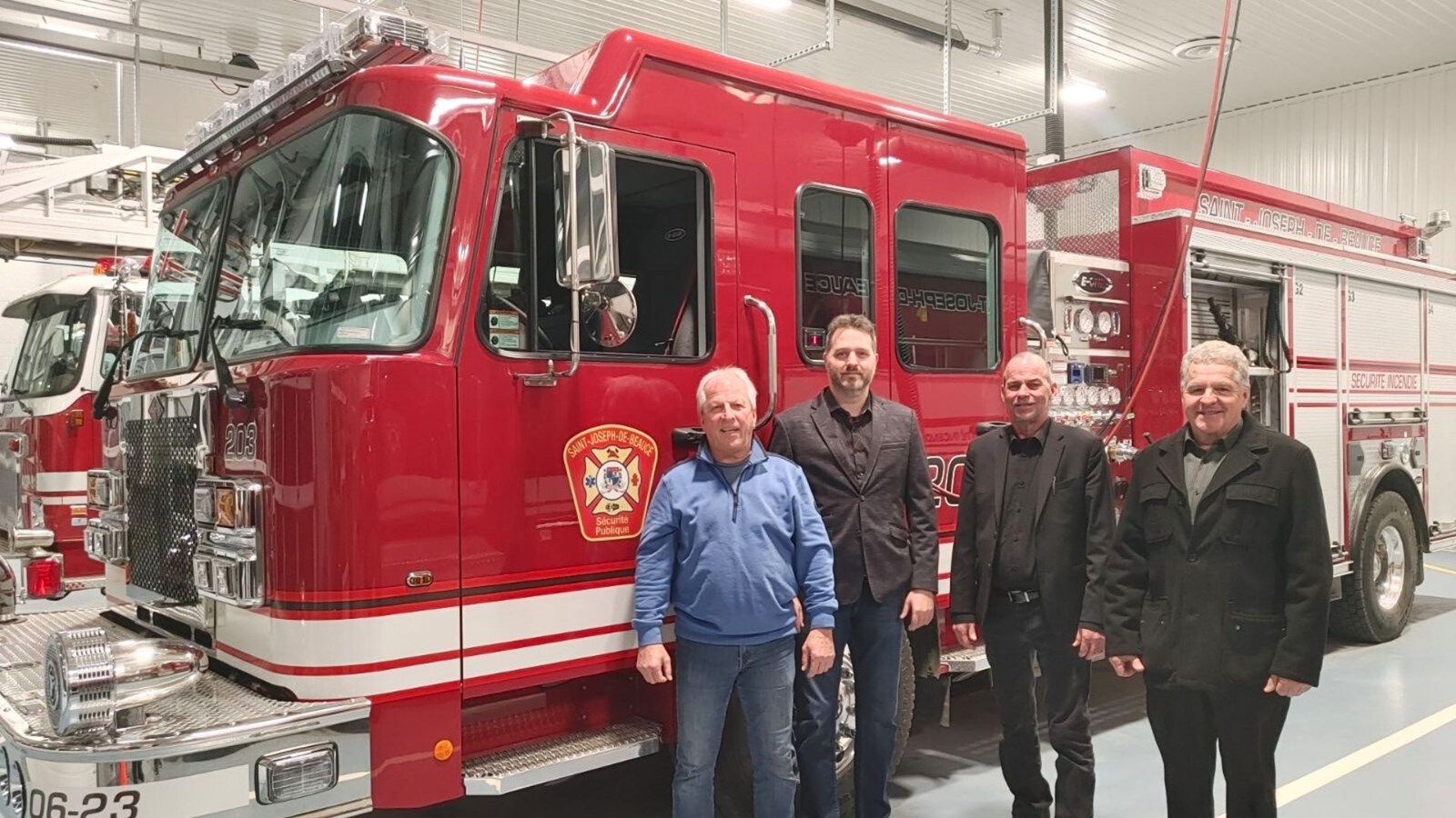Membres du conseil municipal de Saint-Joseph-de-Beauce: Michel Doyon, Pierre-Olivier Boivin, Serge Vachon (maire) et Jocelyn Gilbert.