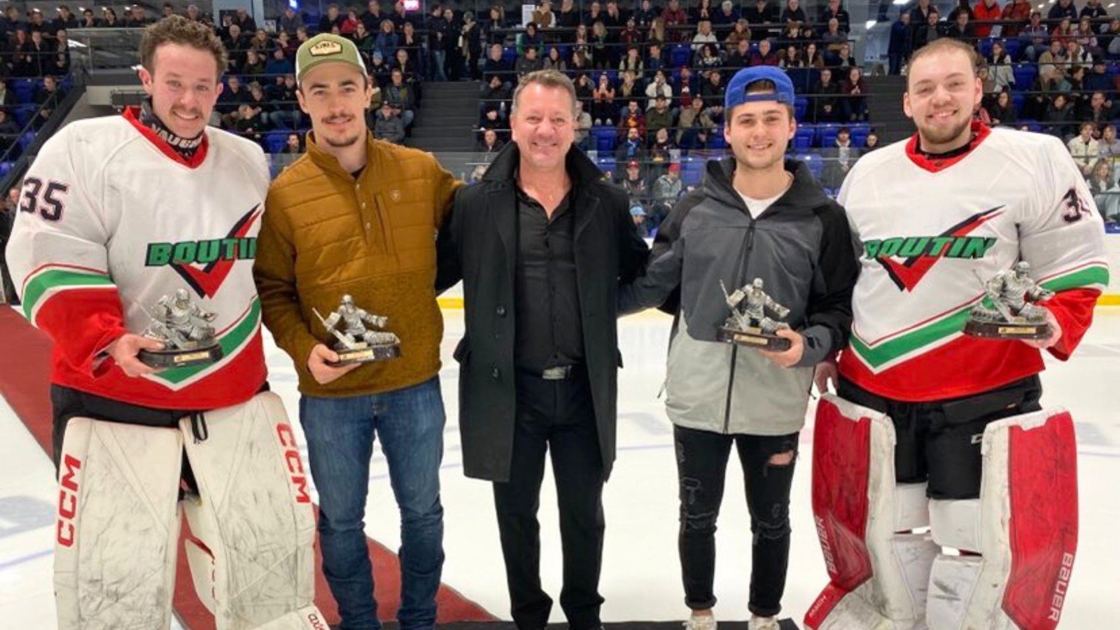 Deux équipes remportent le titre de meilleur duos de gardiens de buts : Donovan Perreault et Justin Boucher, du V Boutin de Plessisville, ainsi que Dominic Leclerc et Anthony Annen, des Beaucerons de Sainte-Marie. Les trophées ont été remis par le président de la ligue, François Loubier.