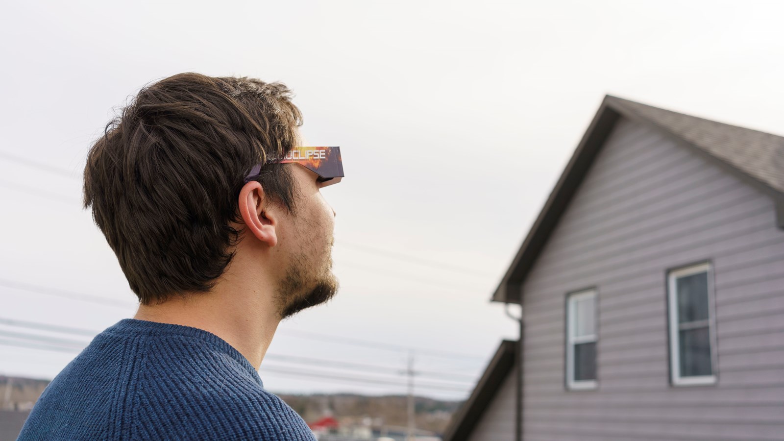 Comment observer l'éclipse solaire en toute sécurité?