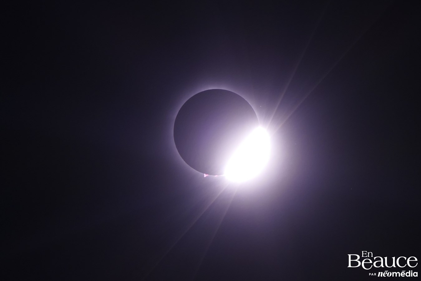 L'éclipse solaire totale à travers la lentille de nos journalistes