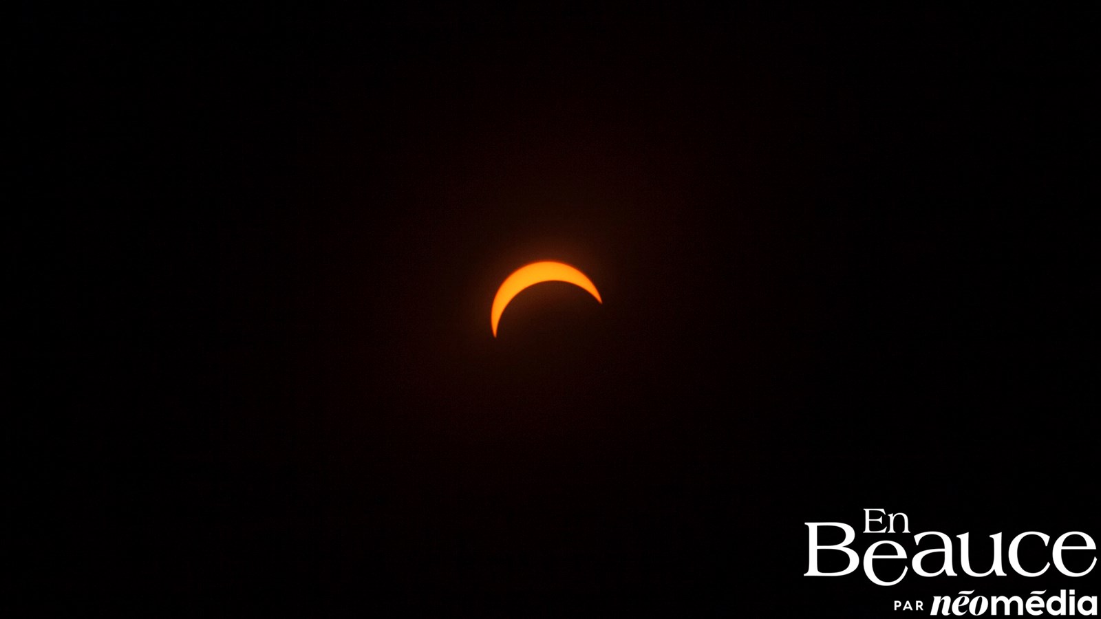 L'éclipse solaire totale à travers la lentille de nos journalistes