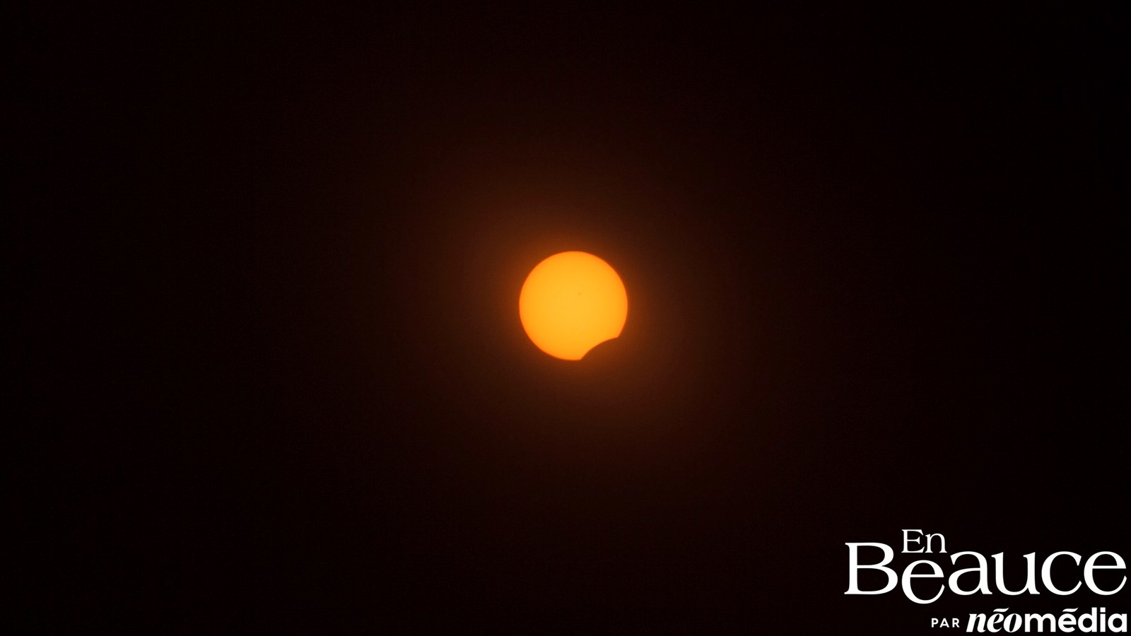 L'éclipse solaire totale à travers la lentille de nos journalistes