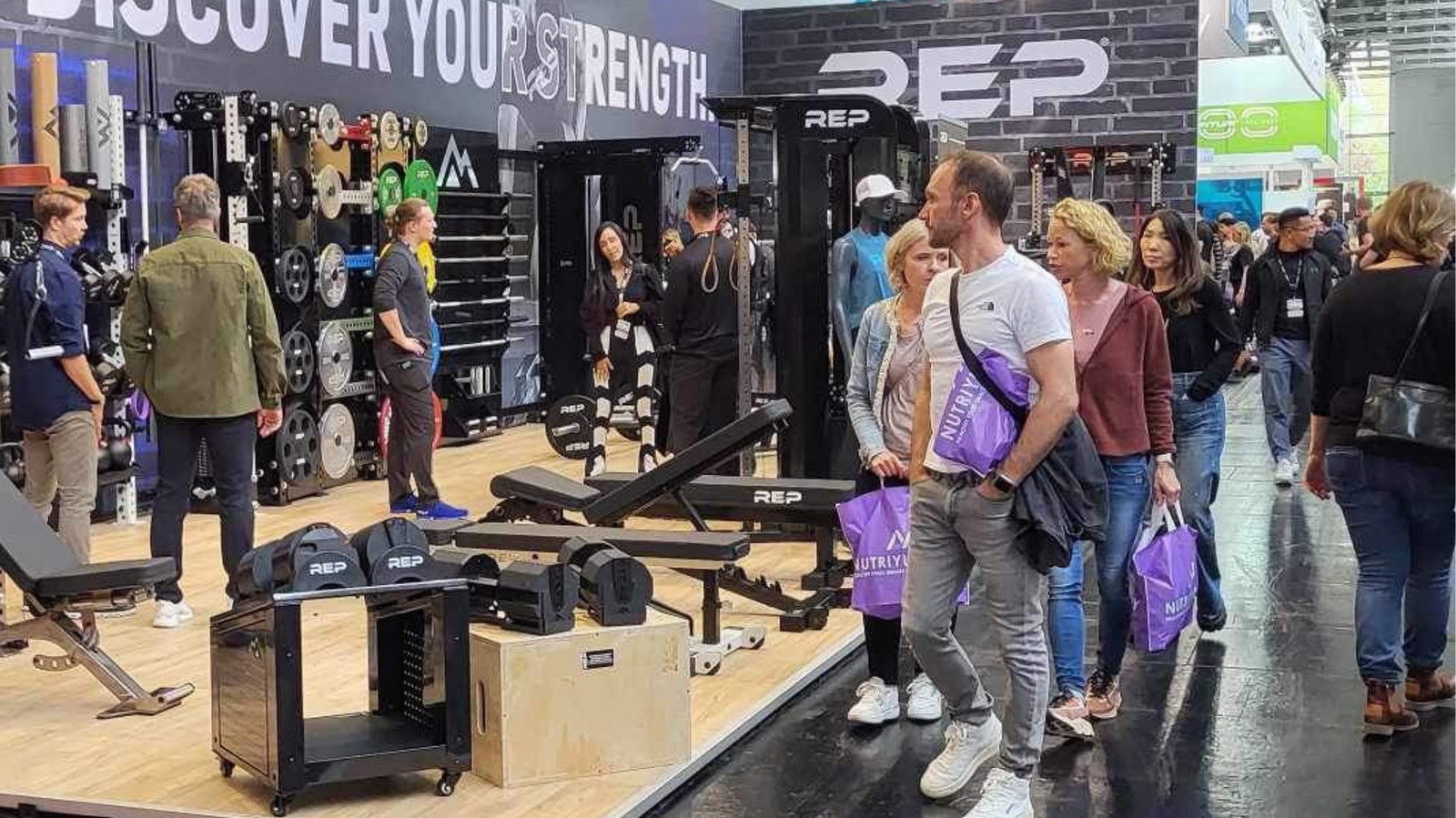 Le stand REP sur le salon FIBO Fitness à Cologne