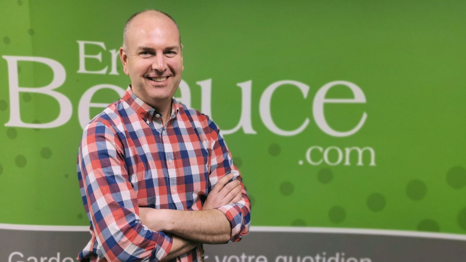 Le président du réseau Néomédia et éditeur d'EnBeauce.com, Claude Poulin, fait partie du comité provisoire de cinq personnes qui établit les bases d'affaires de ce projet de média social québécois.