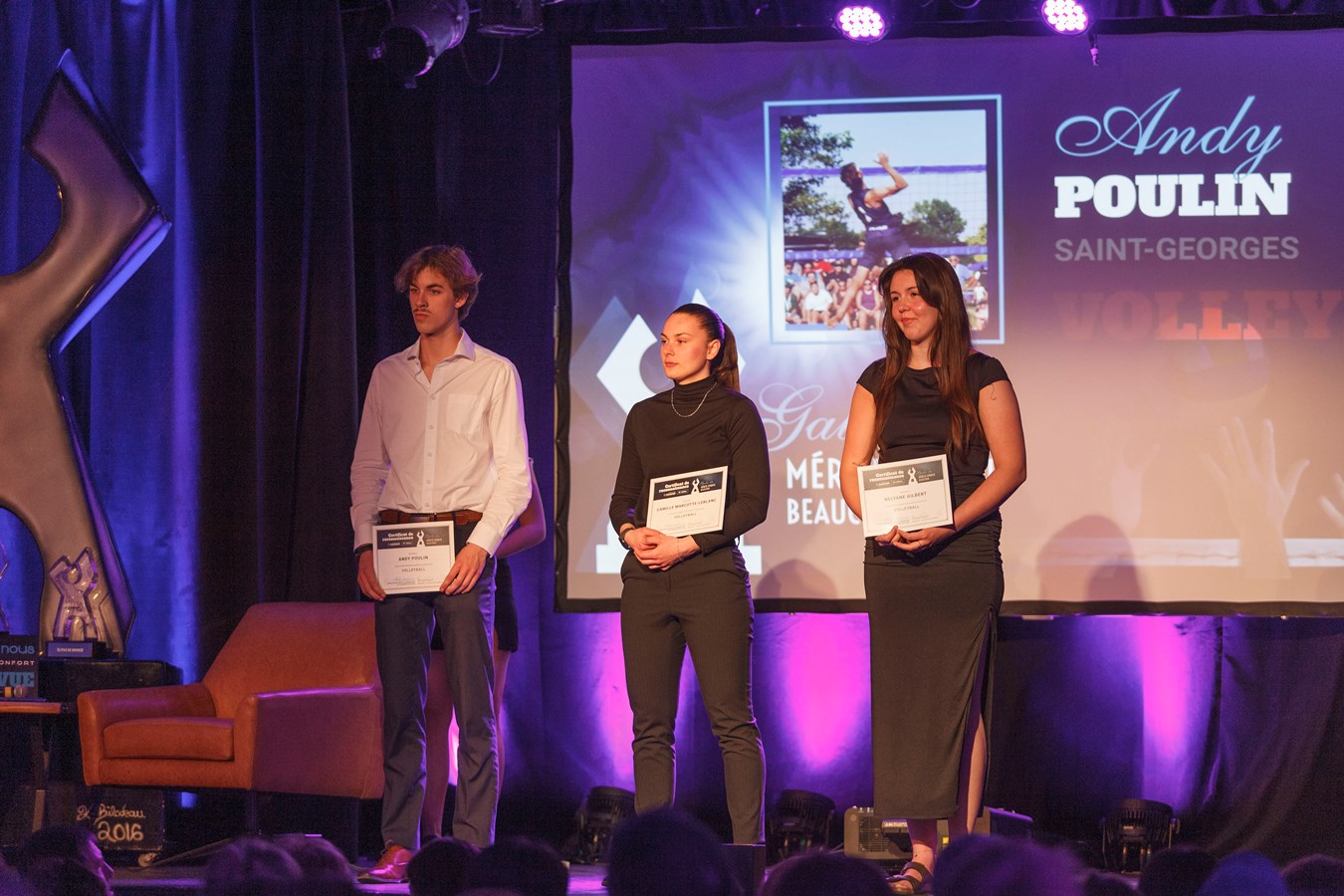 Volleyball: Andy Poulin, Camille Marcotte-Leblanc (gagnante) et Nelyane Gilbert