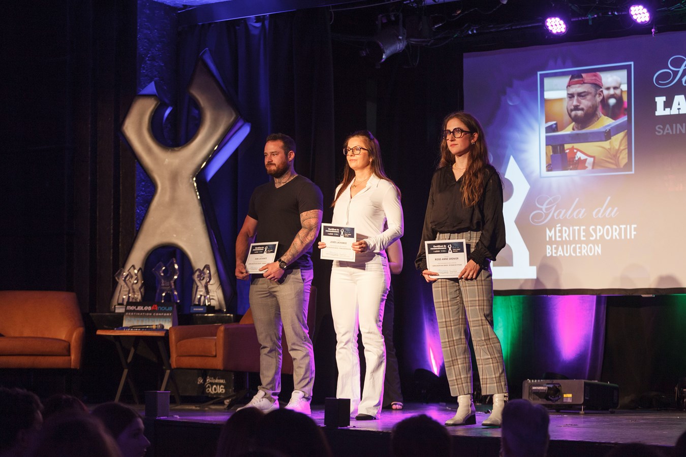 Hors discipline Senior: Sam Lachance (gagnant), Josée Lachance et Rose-Anne Grenier