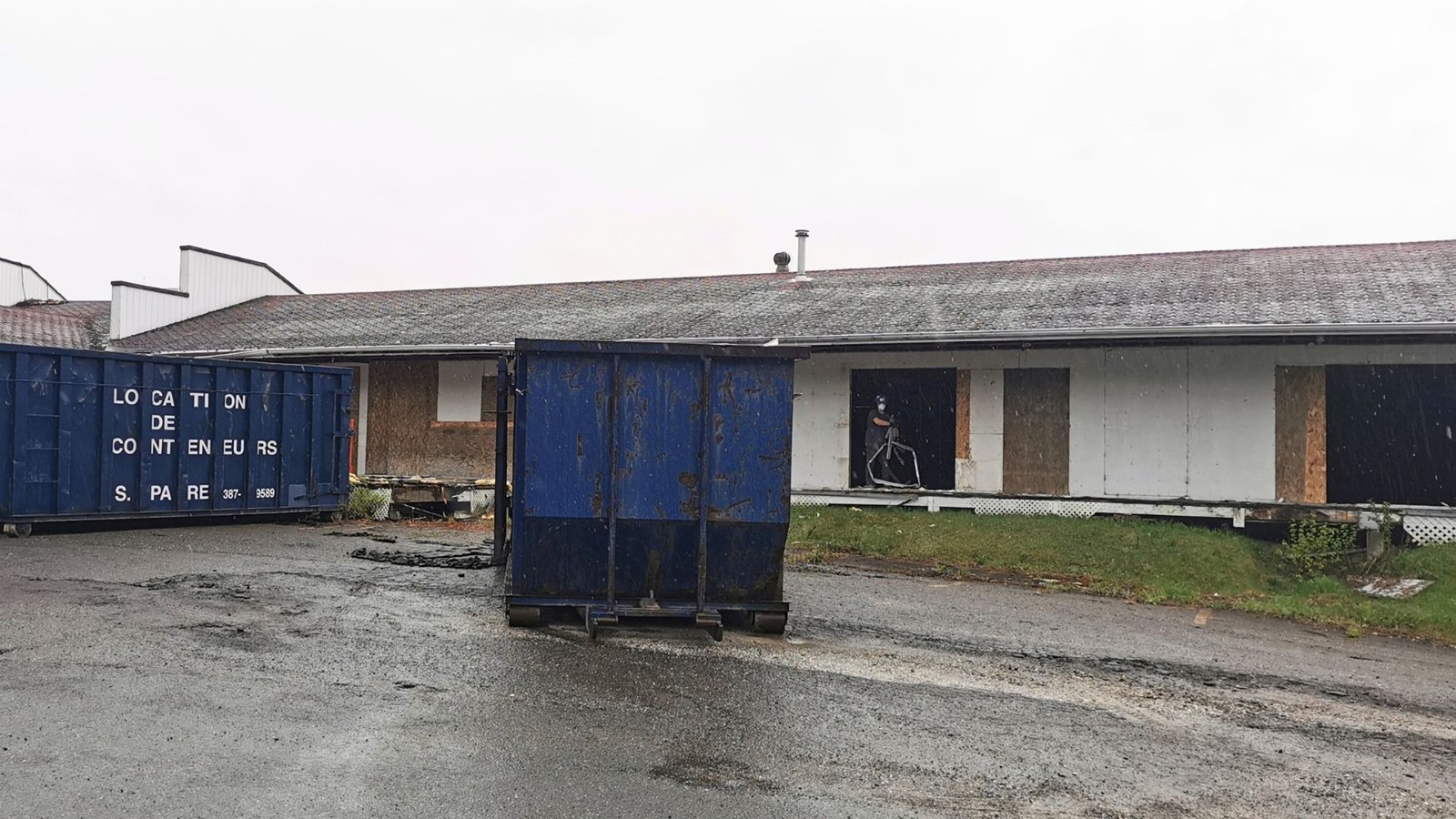 Le Motel Royal tombe enfin sous le pic des démolisseurs