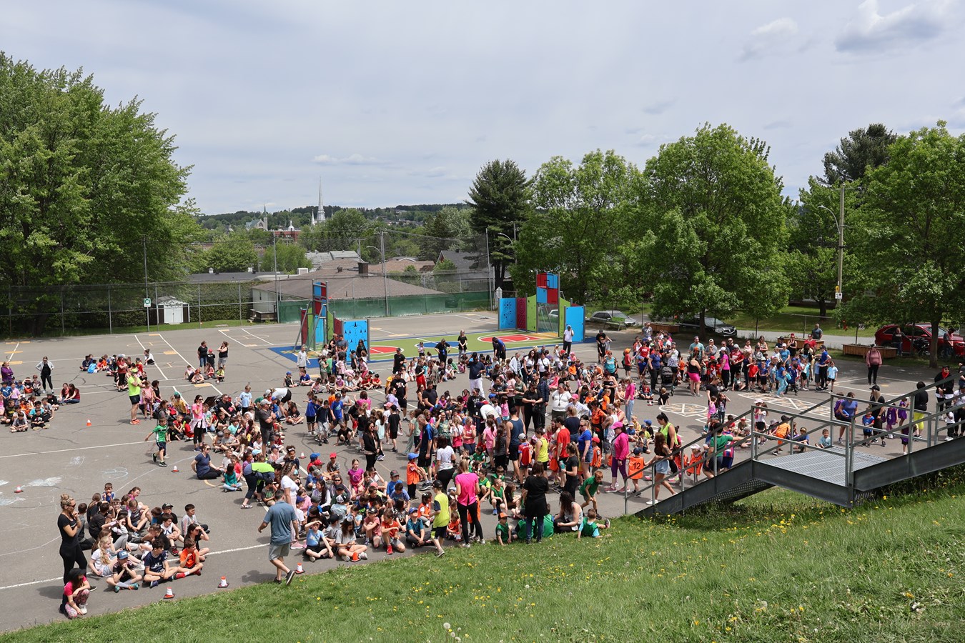 Plus de 600 participants au Défi 4 km des écoles Monseigneur-Fortier et Dionne