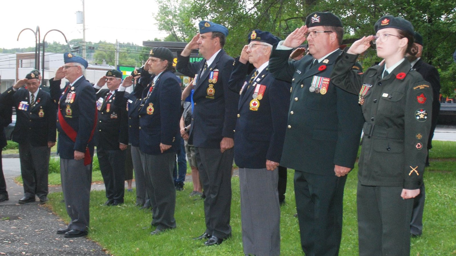 Neuf noms ajoutés au cénotaphe du Régiment de la Chaudière
