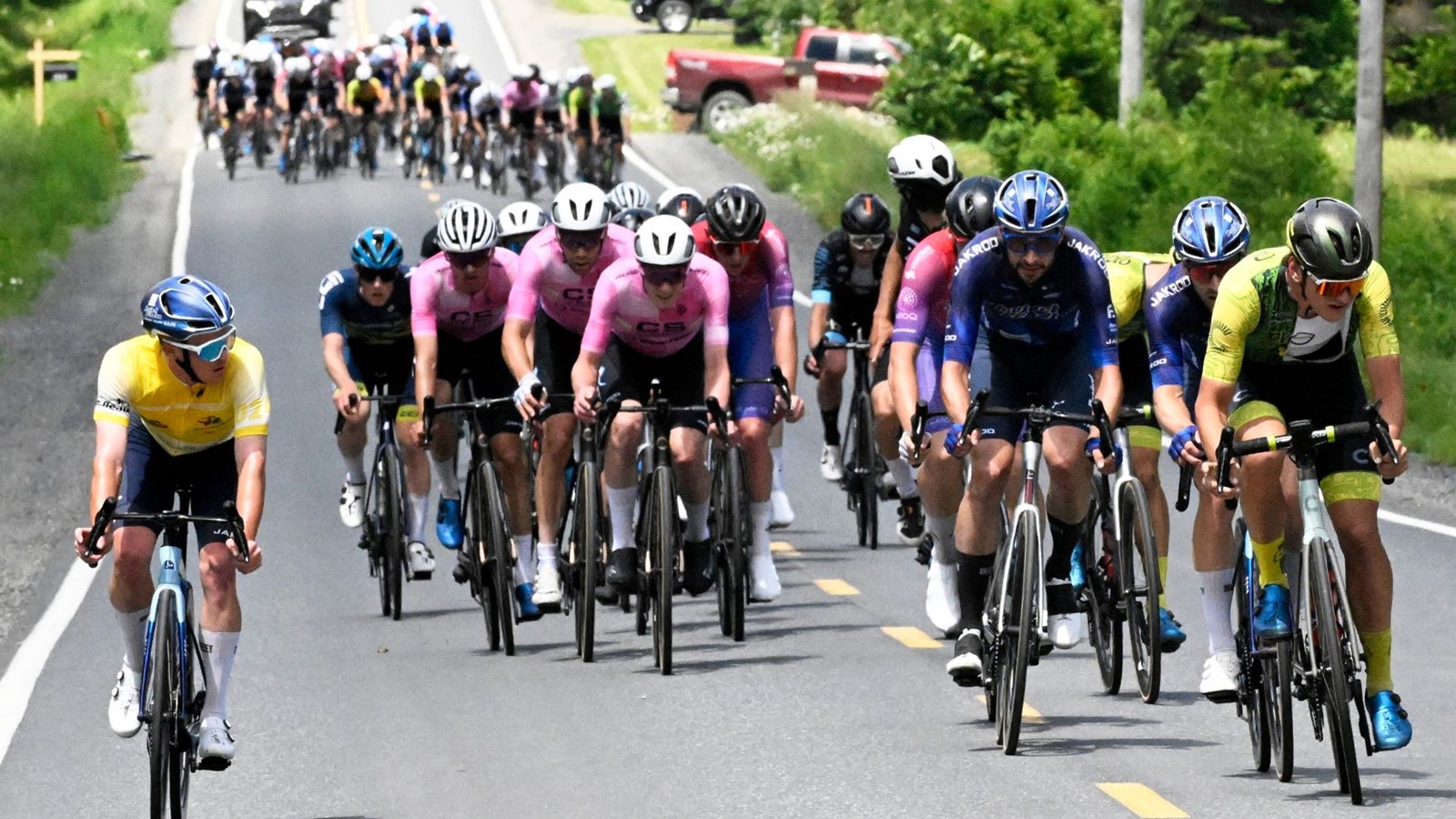Josh Burnett vainqueur au sommet du mont Mégantic