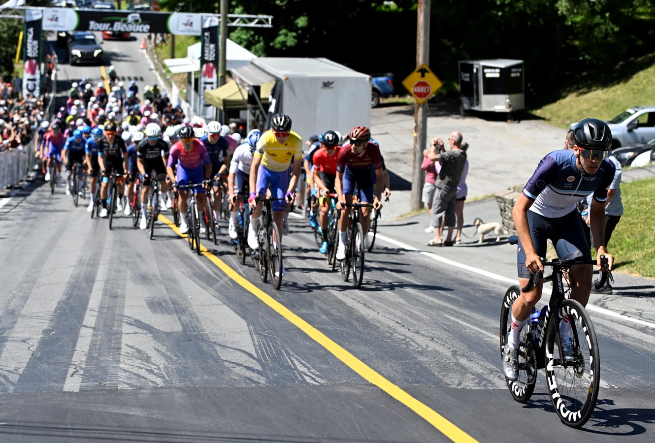 Josh Burnett est couronné champion du Tour de Beauce