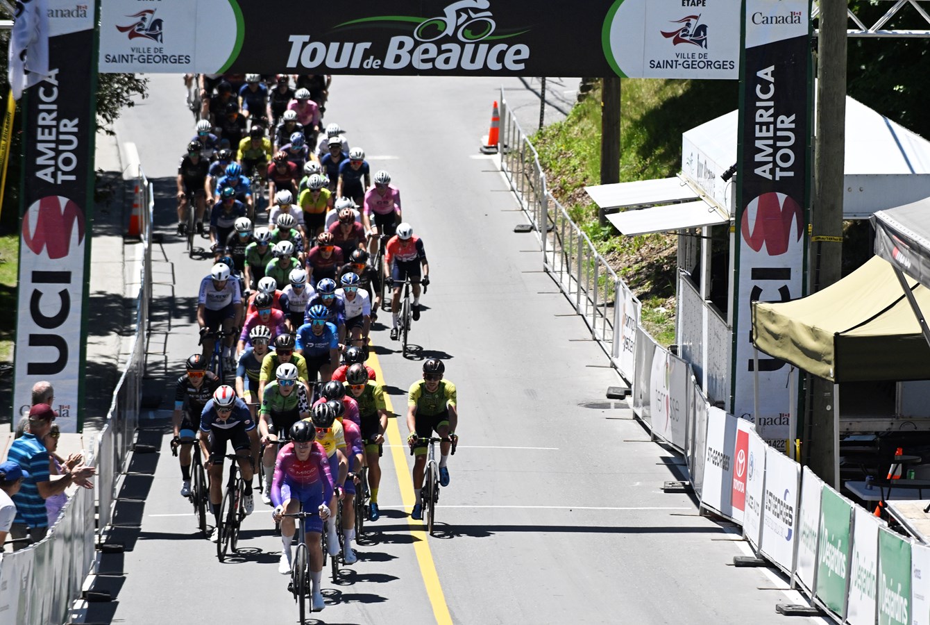 Josh Burnett est couronné champion du Tour de Beauce