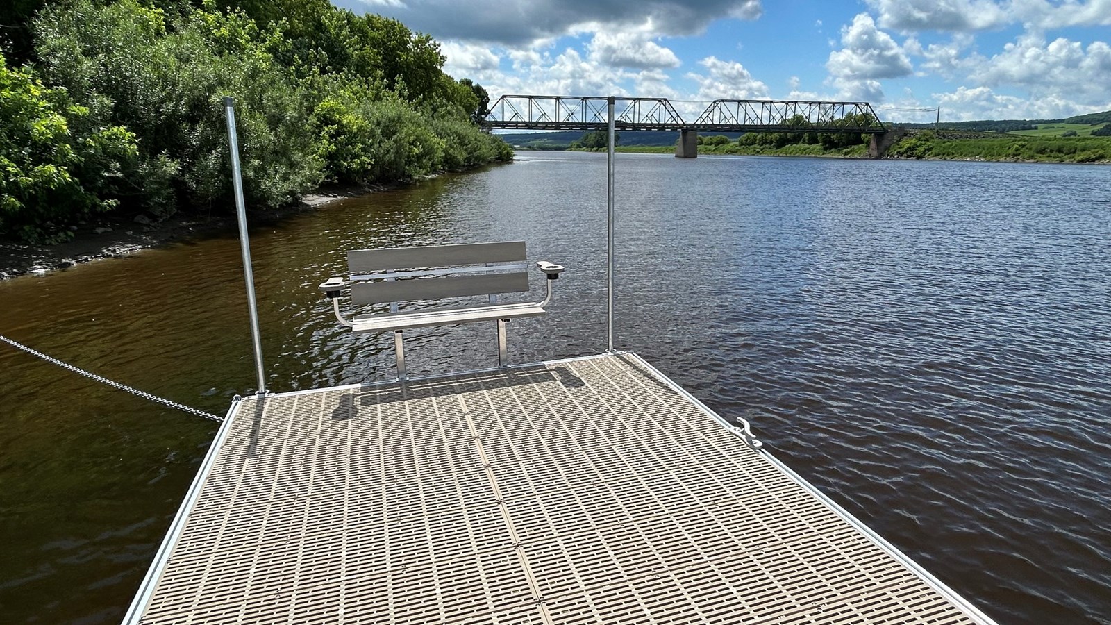 Saint-Joseph : le quai flottant déjà vandalisé