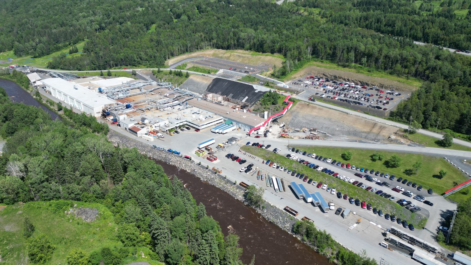 Vue aérienne des installations actuelles à Saint-Georges.