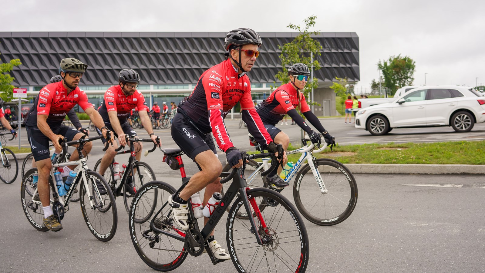 Saint-Georges: la Randonnée Jimmy Pelletier remet 4 000$ à l'APHC
