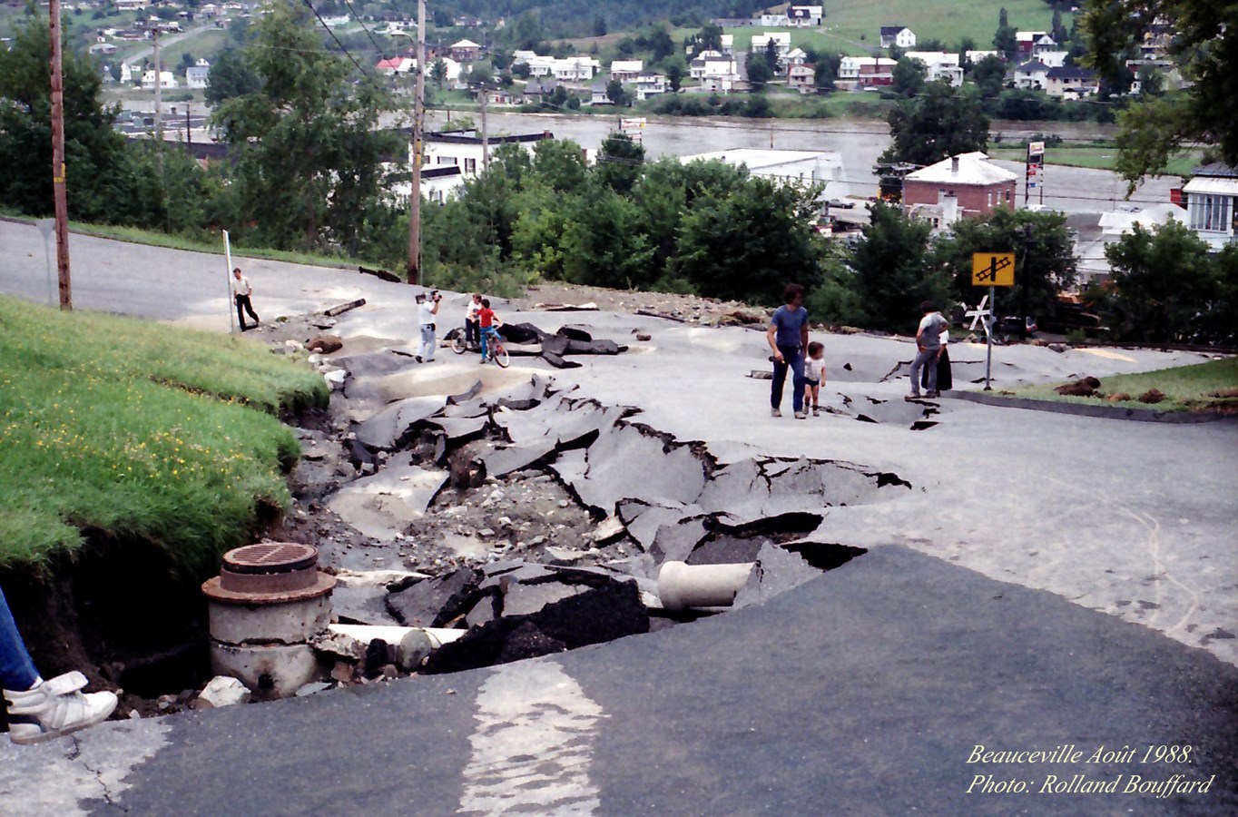 Beauceville sous la boue... en 1988!