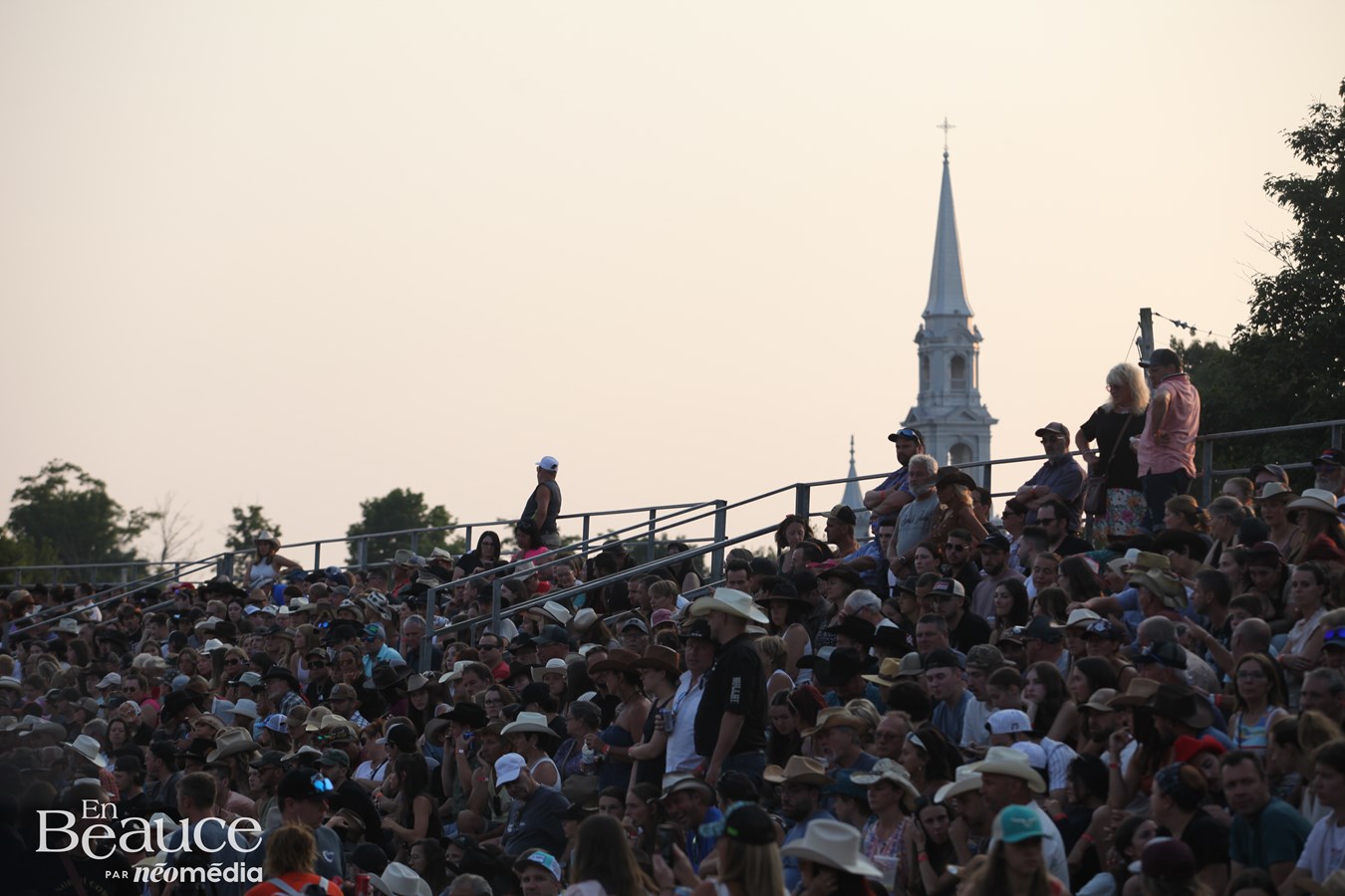 La folie western s'empare de Saint-Victor