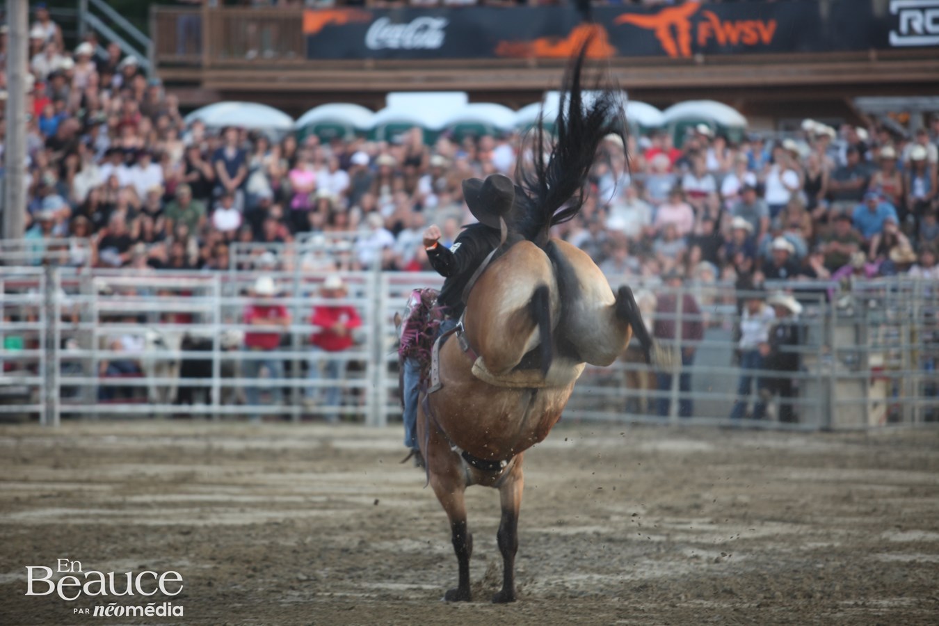 La folie western s'empare de Saint-Victor