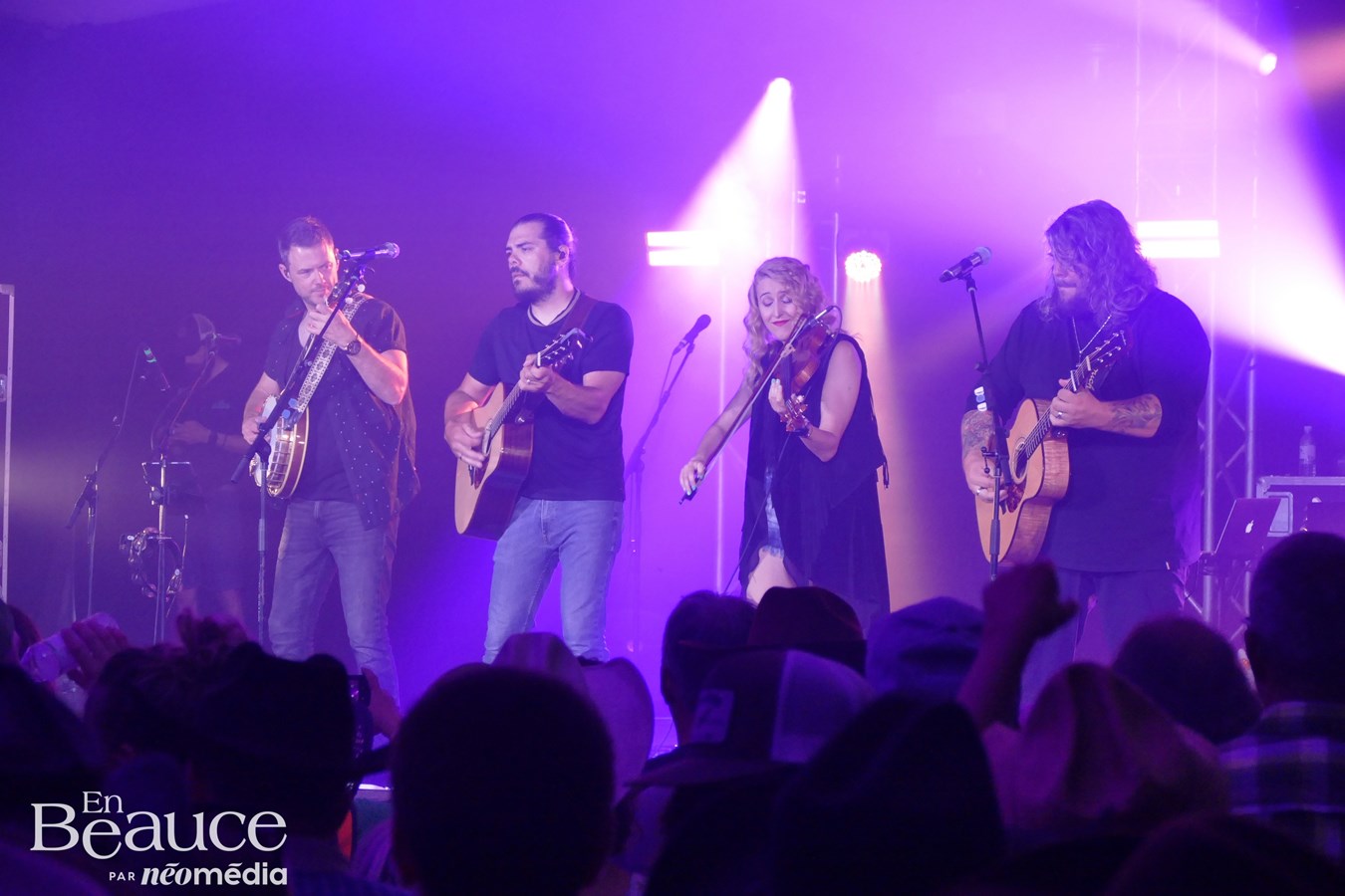 La folie western s'empare de Saint-Victor