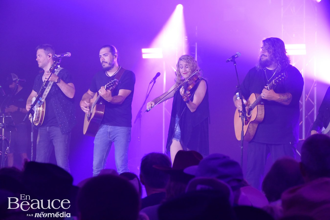 La folie western s'empare de Saint-Victor